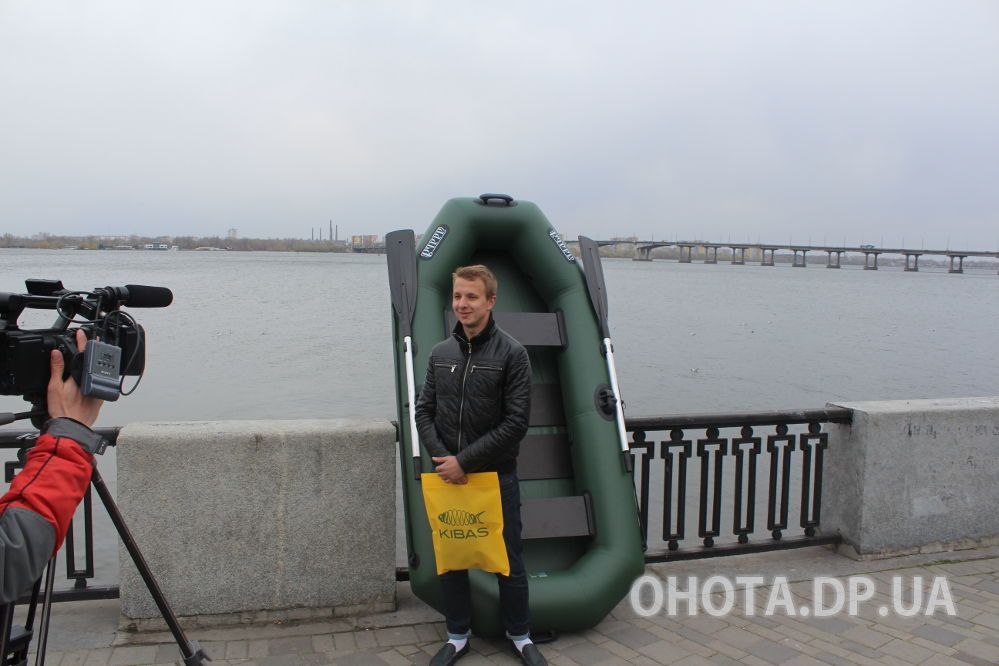  Хлопков Владислав получил приз гребную надувную лодку ЛТ-240АС